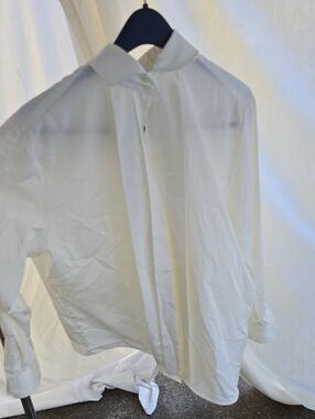 Foxcroft Crisp White Men's Dress Shirt with Spread Collar